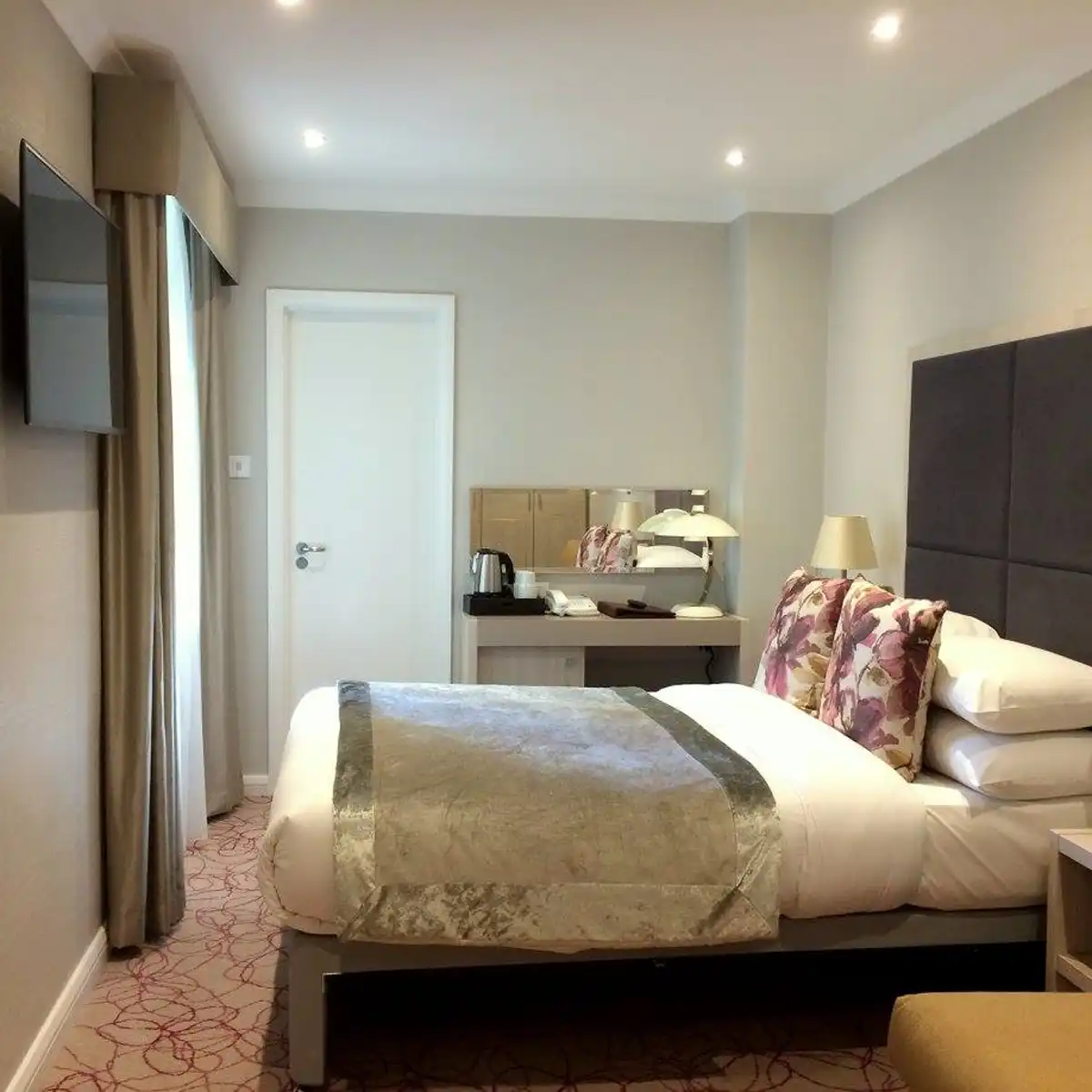 Blandford Hotel photo 2