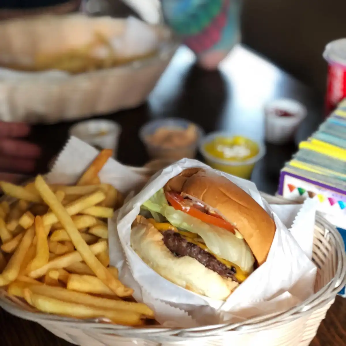 Tommi's Burger Joint photo 4