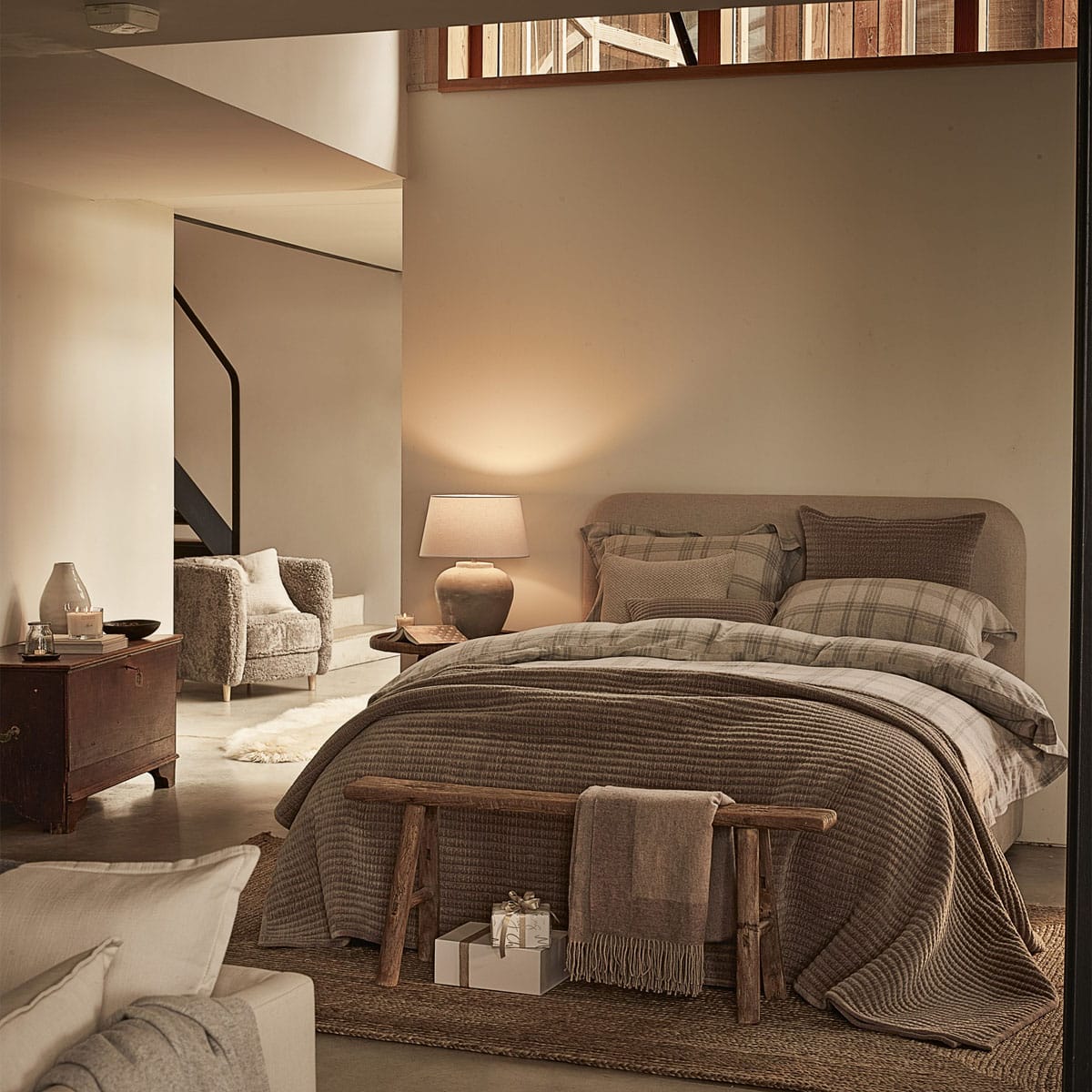 The White Company photo 4