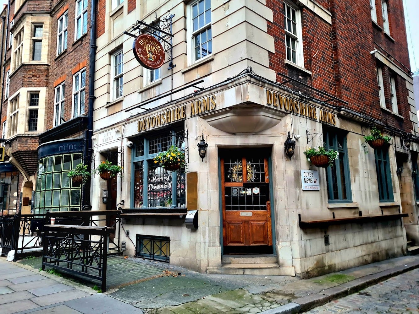 Devonshire Arms