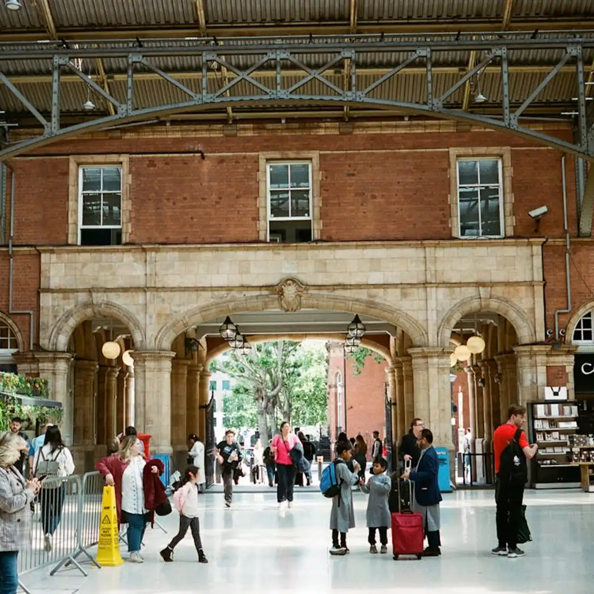 marylebone station, chiltern railways, london rail